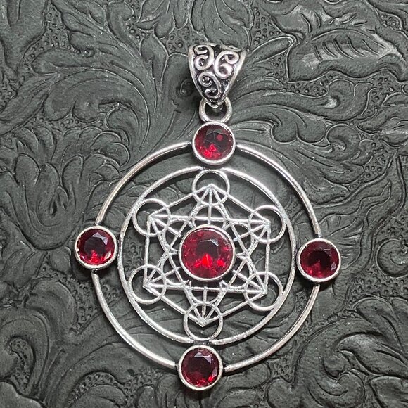 Faceted Garnet Metratrons Cube Sacred Geometry Pendant (55 7250) - Picture 9 of 9